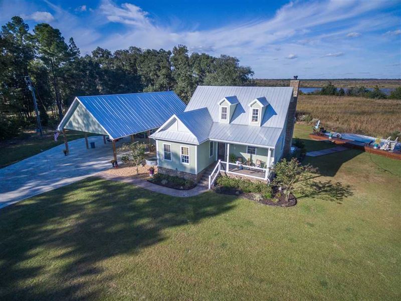 Riverfront Home on 15 Acres For Sa Land for Sale in Woodbine, Camden