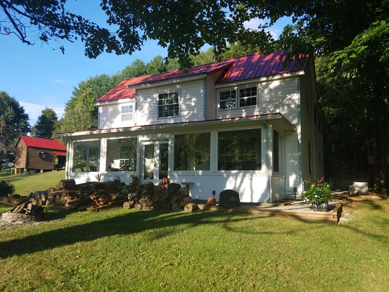 Gorgeous Farmhouse on 68 Acres : French Creek : Upshur County : West Virginia
