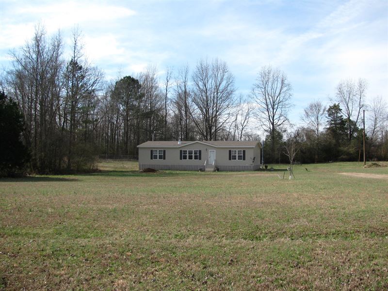 3 Bedroom Home TN 2 Acres, Storage Land for Sale in Adamsville