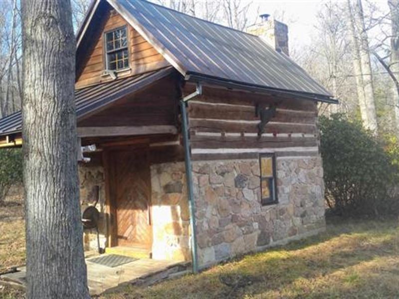 Beautiful Cabin with Views : Wardensville : Hardy County : West Virginia