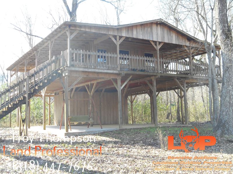 Waterfront Camp 1091 Pecan Dr : Marksville : Avoyelles Parish : Louisiana