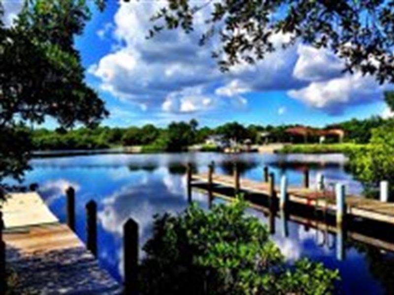 Gulf Cove Boating Community Lot : Port Charlotte : Charlotte County : Florida