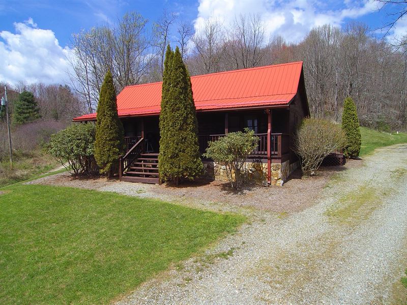 Home on 34 Acres in Blue Ridge Mtns : Mouth Of Wilson : Grayson County : Virginia