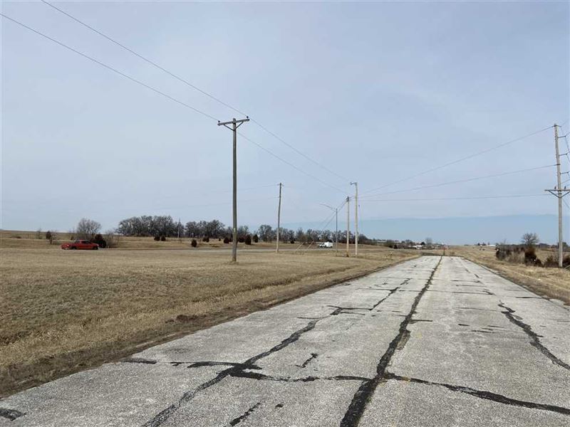 Awesome Commercial Potential Views : Cole Camp : Benton County : Missouri