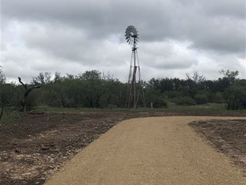 110 Acres Water & Electric : Menard : Texas