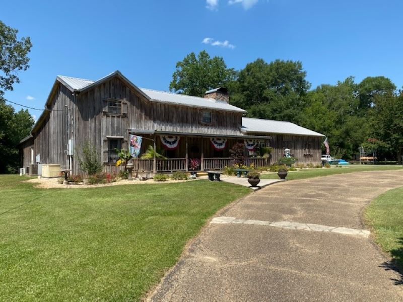 Cabin On Bogue Chitto With Private Land for Sale in Tylertown