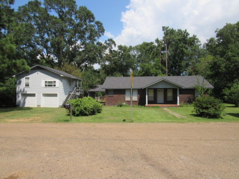 Home, Guest House & Apartment : McComb : Pike County : Mississippi