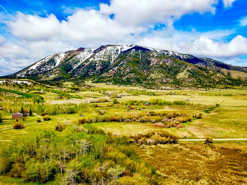 Lot on Creek with Mountain Views : Elk Mountain : Carbon County : Wyoming