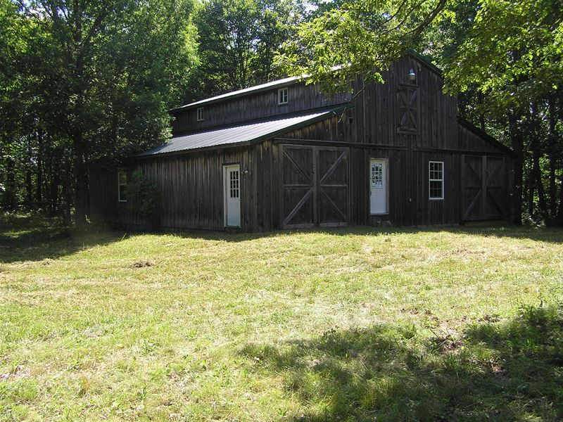 Bluff Views, Barn House, 30.6 Acres : Dunlap : Sequatchie County : Tennessee