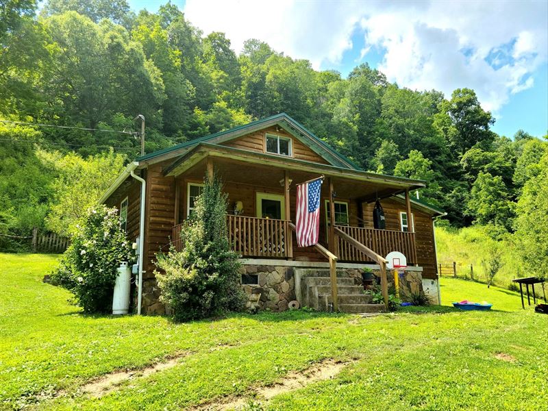 2 BR 1 BA Secluded Home, 25 Acres : North Tazewell : Tazewell County : Virginia