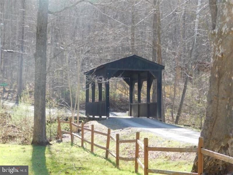 Build Your Getaway This Mountain : Capon Bridge : Hampshire County : West Virginia