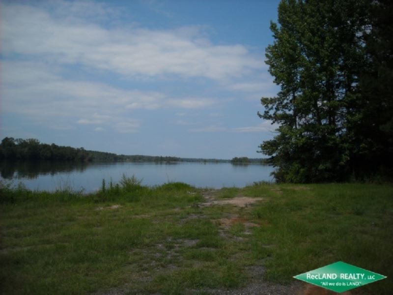 40 Ac, Lake Frontage : Castor : Bienville Parish : Louisiana