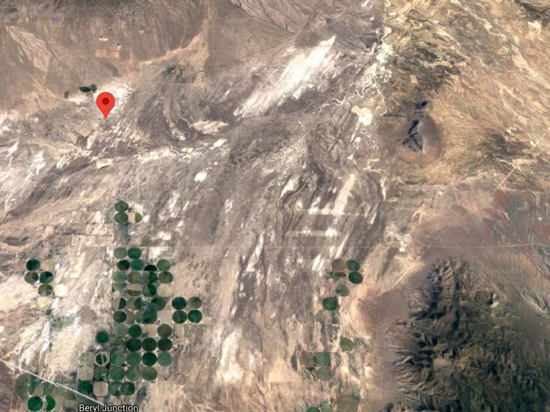 .17 Acre Lot in Iron County : Beryl Junction : Iron County : Utah