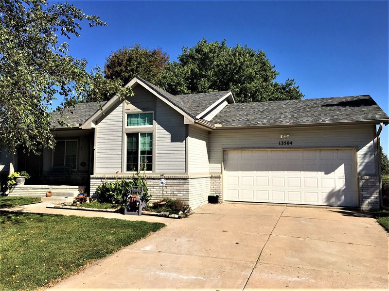 Country Home 19.95 Acres Wichita Land for Sale in Wichita, Sedgwick