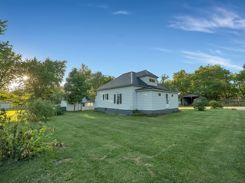 Small Town Living Mark Twain Lake Land for Sale in Perry, Ralls