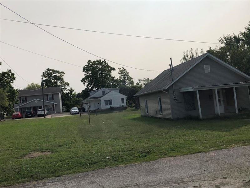 Lot for Sale in Kirksville Missouri : Kirksville : Adair County : Missouri