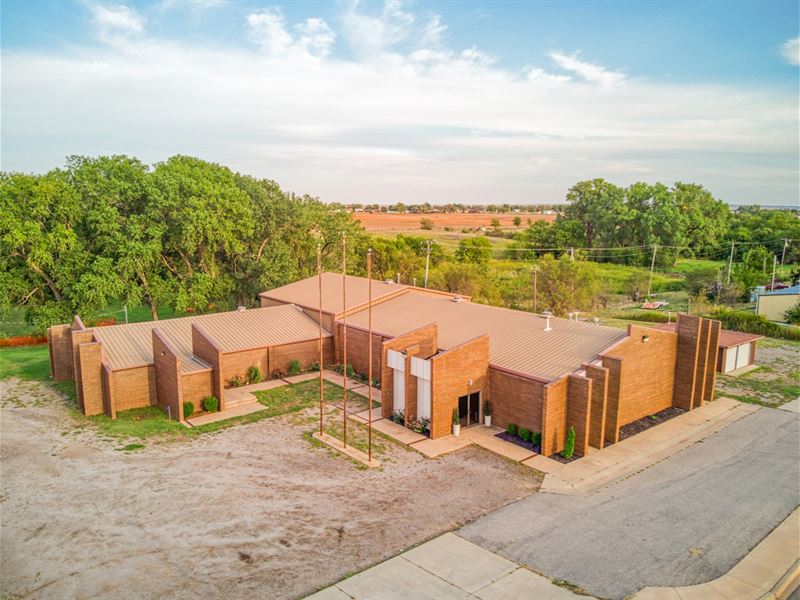 Commercial Property Cordell, OK : Cordell : Washita County : Oklahoma