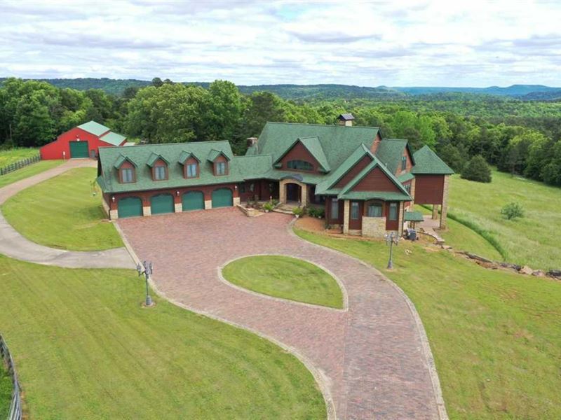 Estate Outside Shirley Arkansas : Shirley : Van Buren County : Arkansas