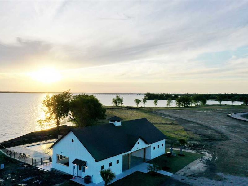 Dockable Lakefront RV Lot, Land for Sale in Texas, 255292 LANDFLIP