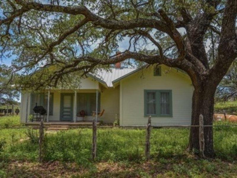 Elm Springs, Lot 3 with House, Well : London : Menard County : Texas