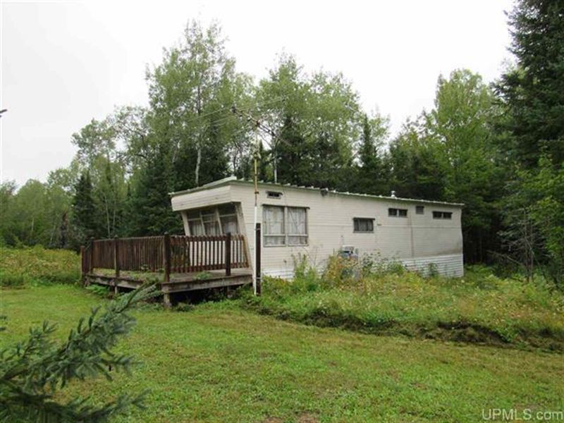 3 Acre Wooded Rec Parcel : Ewen : Ontonagon County : Michigan