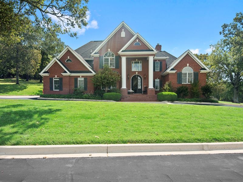 Private Premier Estate Home Edge : Harrison : Boone County : Arkansas