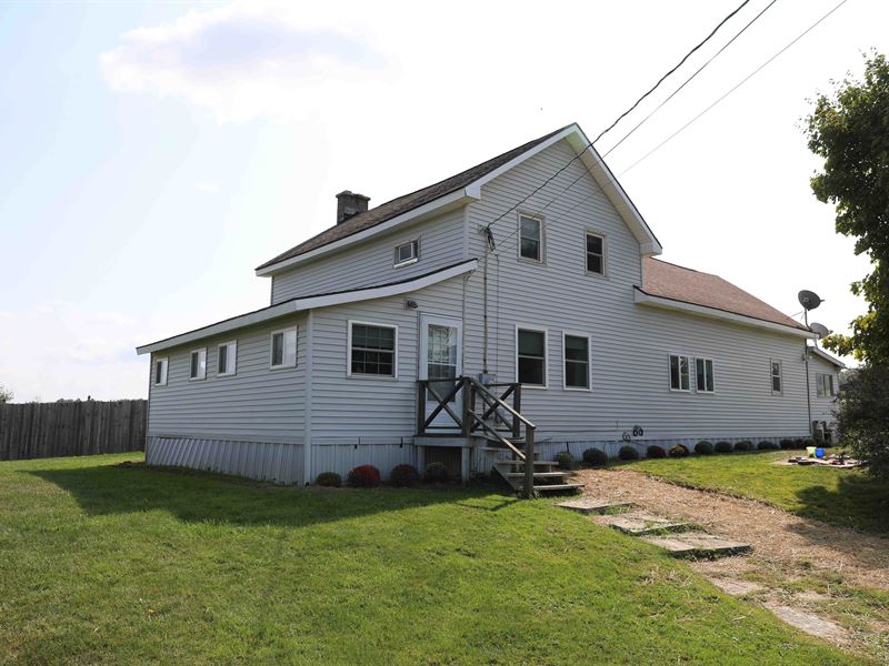 Charming Farmhouse with a Barn : Hector : Schuyler County : New York