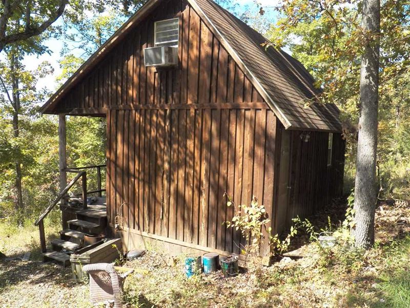 Cabin & 10 Acres 1/2 Mile to : Gilbert : Searcy County : Arkansas