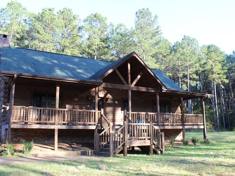 Turnkey Farm Loaded with Amenities : Monticello : Jasper County : Georgia
