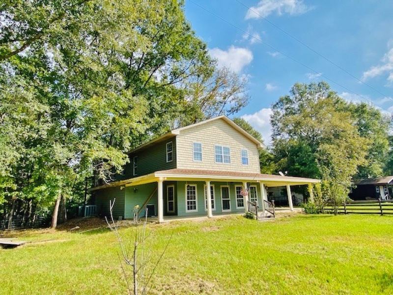 2 Secluded Homes and 26 Acres : Silver Creek : Lawrence County : Mississippi