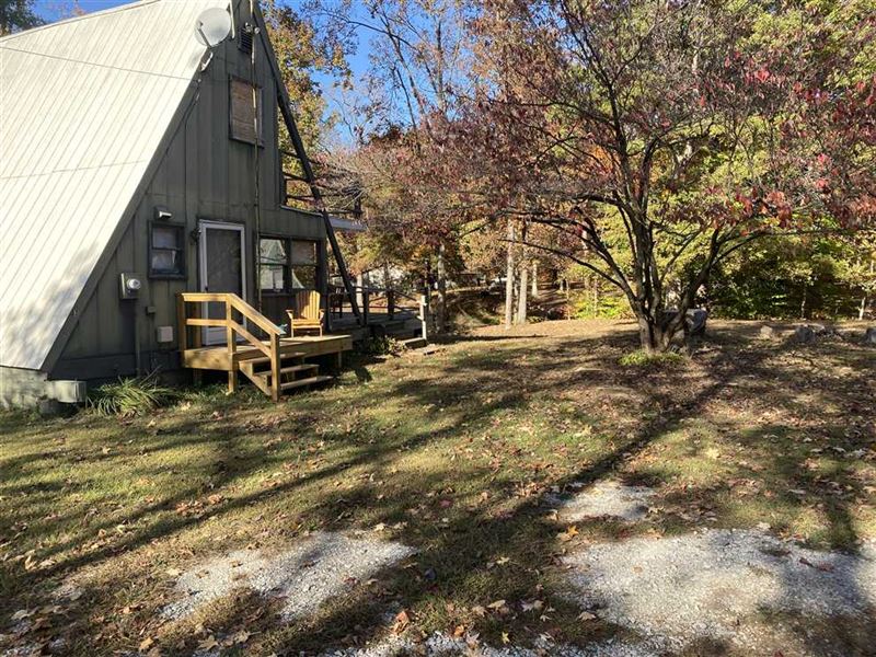Cabin for Sale On Lake : Brazil : Vigo County : Indiana