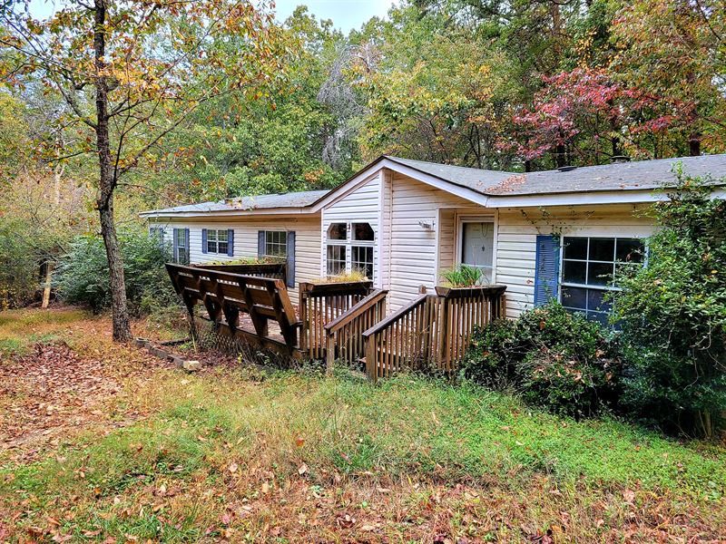 Home, Acreage on Wooded Lot : Jasper : Pickens County : Georgia