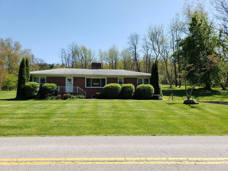 Brich Ranch Cedar Springs Road : Rural Retreat : Wythe County : Virginia