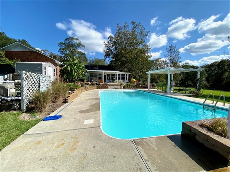 Beautiful Home, Pool, 52 Acres : Woodville : Wilkinson County : Mississippi