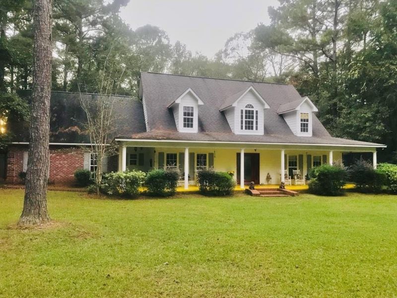 Home On 7.87 Acres : Magnolia : Pike County : Mississippi