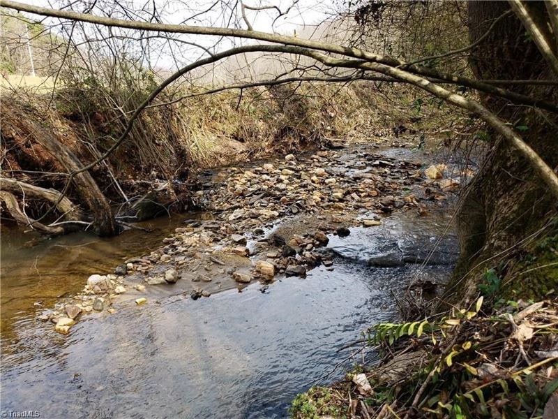 Buck Fork Road Dobson North : Dobson : Surry County : North Carolina