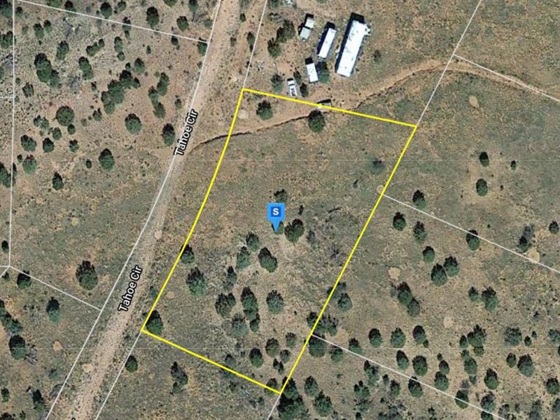 1.17 Acres in Yavapai County, AZ : Seligman : Yavapai County : Arizona