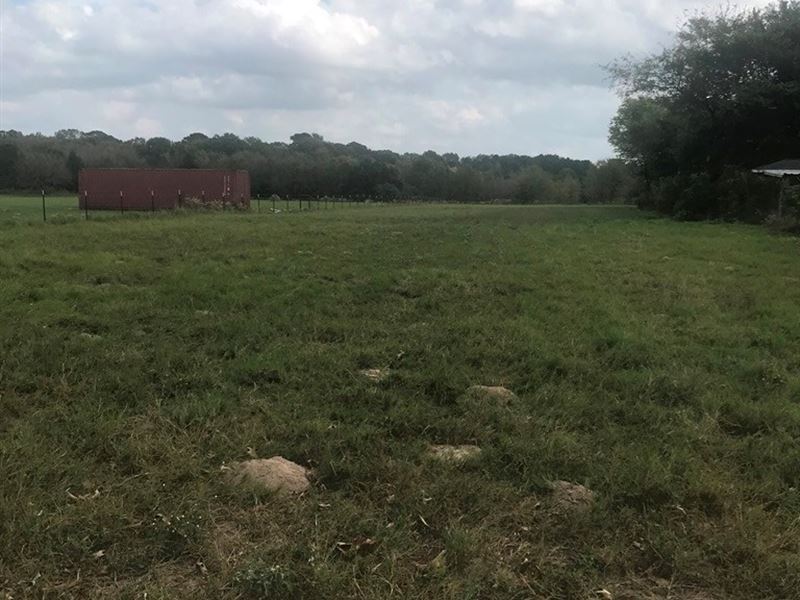 One Acre Of Unrestricted Land : Frankston : Anderson County : Texas