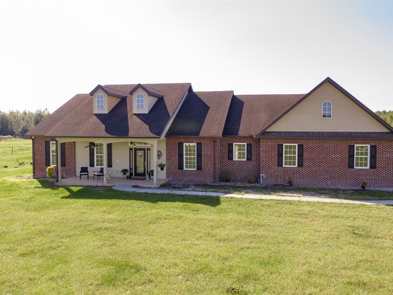 Spectacular Custom Home : O'brien : Suwannee County : Florida