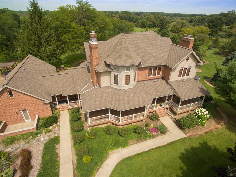 Estate and Development Opportunity : Chelsea : Washtenaw County : Michigan