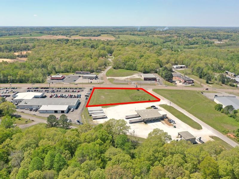 Prime Commercial Lot : Lexington : Henderson County : Tennessee