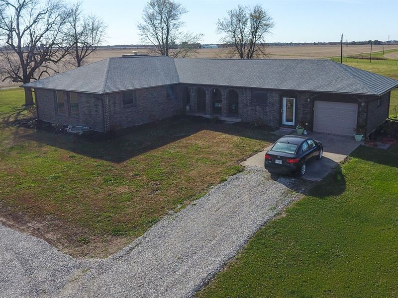Completely Remodeled Country Home : Mexico : Audrain County : Missouri