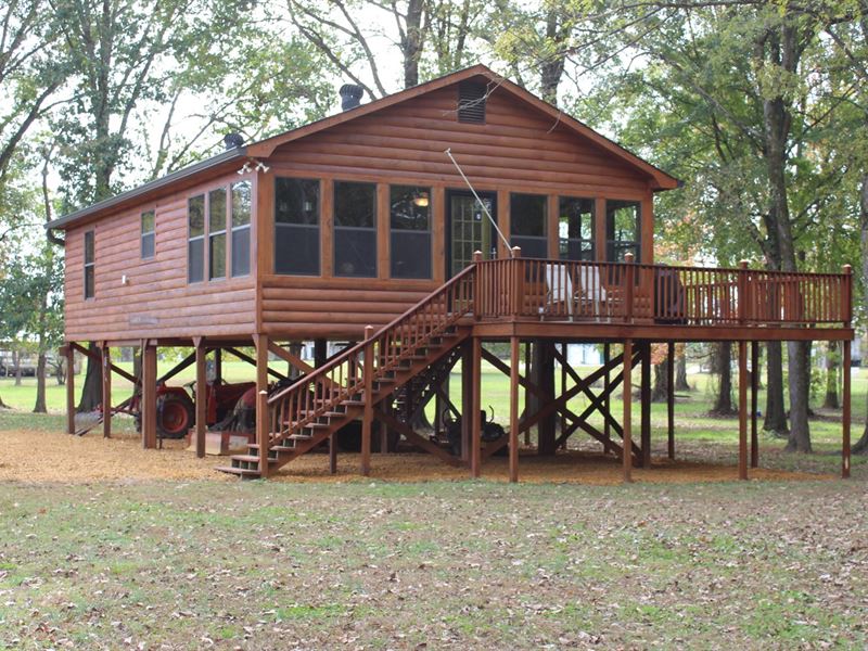 Cabin in Savannah Near TN River : Savannah : Hardin County : Tennessee