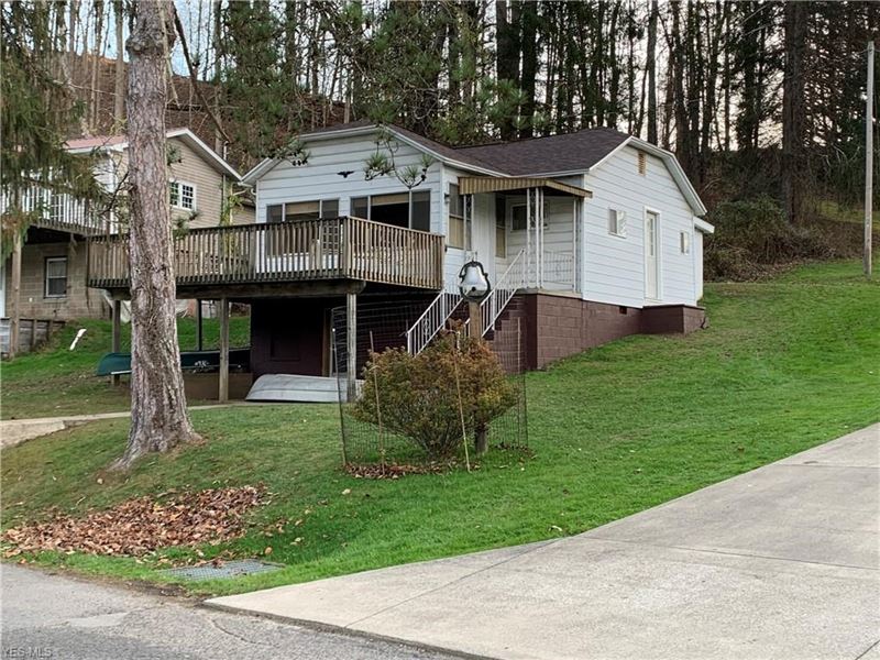 WV Lakefront Home : West Union : Doddridge County : West Virginia