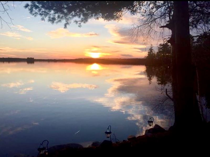Cottage on Pushaw Lake for Sale : Hudson : Penobscot County : Maine