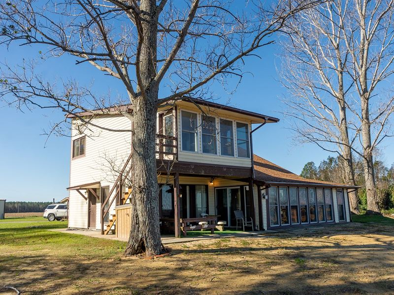 Scuppernong River Home Tyrrell : Columbia : Tyrrell County : North Carolina