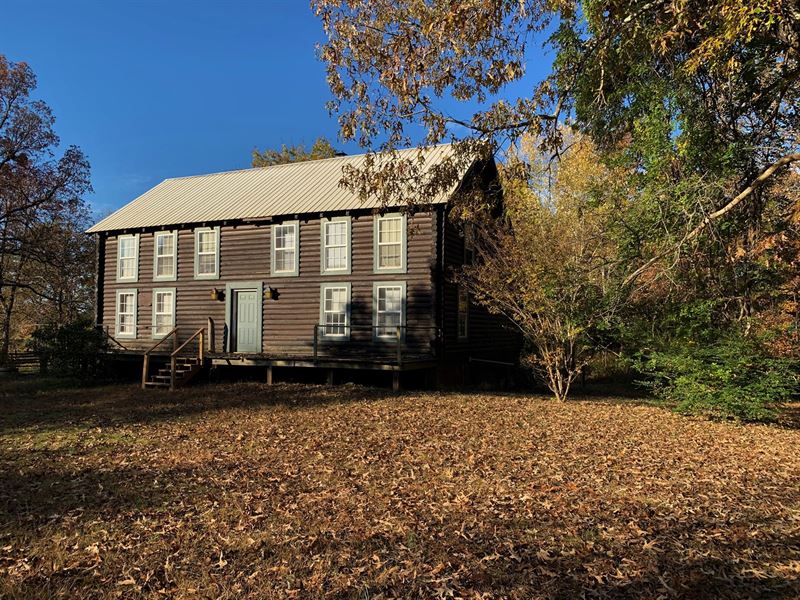 2 Story Log Home : Doniphan : Ripley County : Missouri