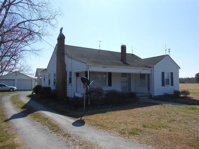 Country Home in Beaufort County, NC : Chocowinity : Beaufort County : North Carolina