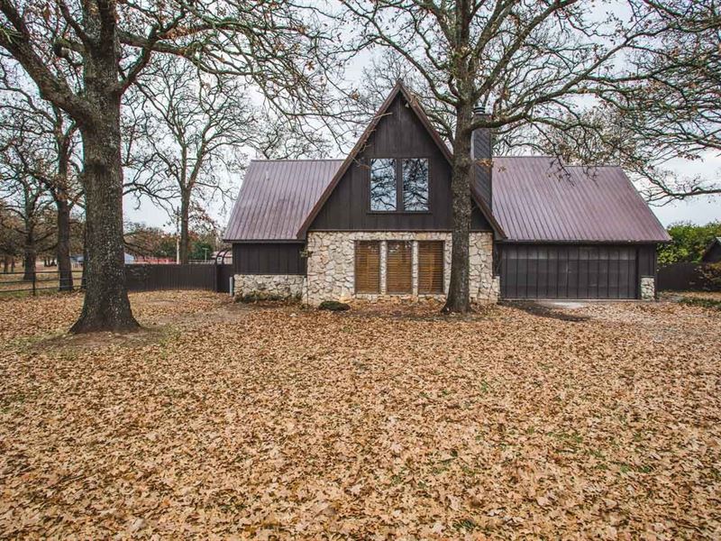 Beautiful Rustic Country Home : Overbrook : Love County : Oklahoma