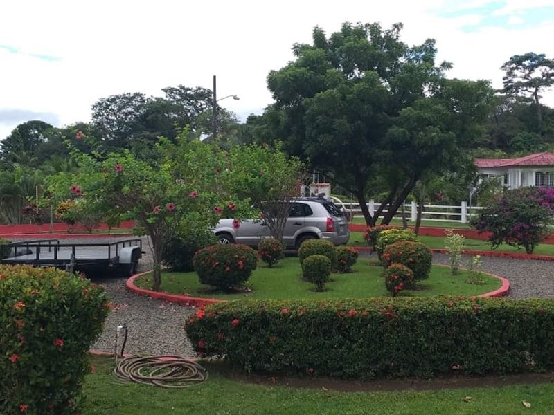 Country House Pool Sajalices Chame : Panama